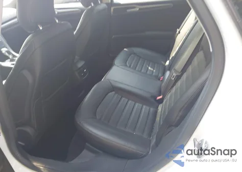 2013 Ford Fusion Se z USA, uszkodzony, nr VIN 3FA6P0HR0DR109983